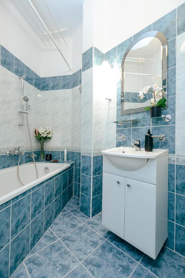 Wilcza 3 Blue - 260 Metrow Od Ambasady Usa - Better Rental 바르샤바 외부 사진